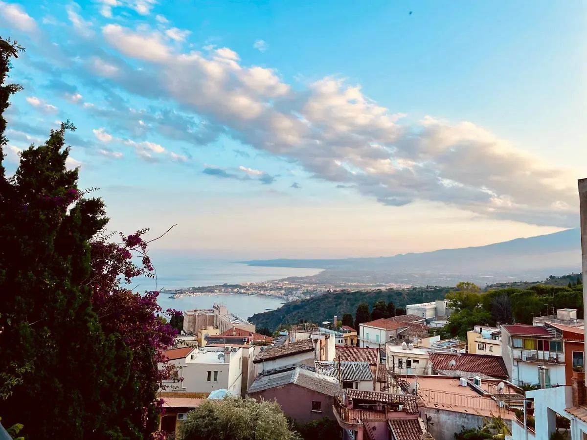 Charme House Taormina Villa Italy